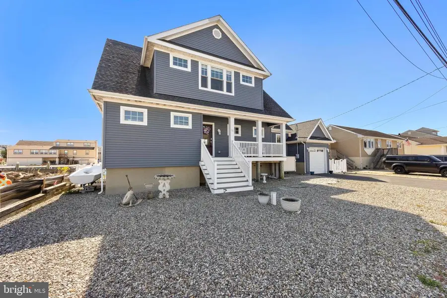 25 Venetian Ct, Toms River, NJ 08753 - Image #3