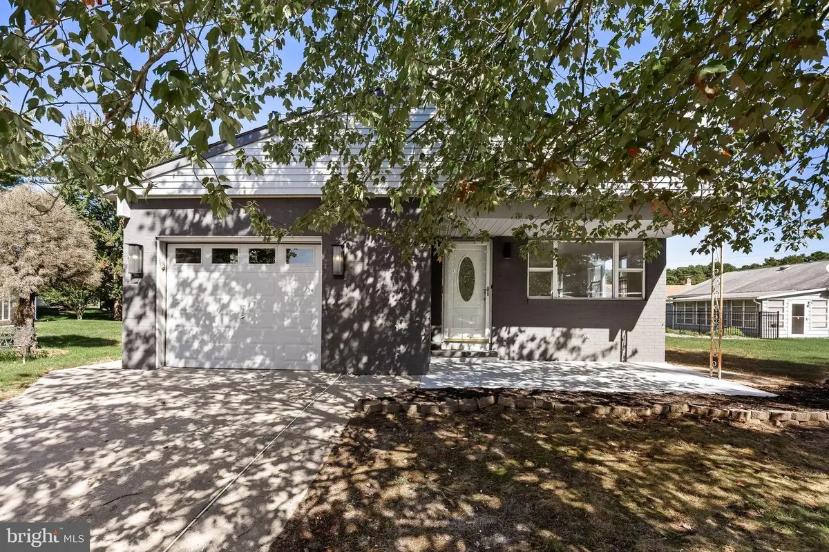 5 St Andrews Ct, Toms River, NJ 08753 - Image #1