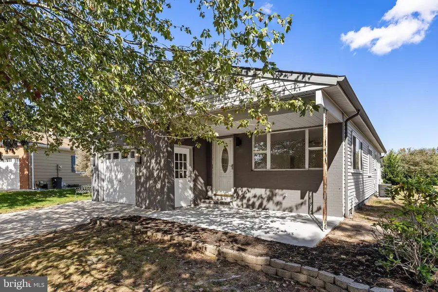 5 St Andrews Ct, Toms River, NJ 08753 - Image #2