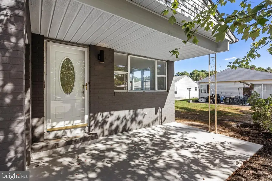 5 St Andrews Ct, Toms River, NJ 08753 - Image #3