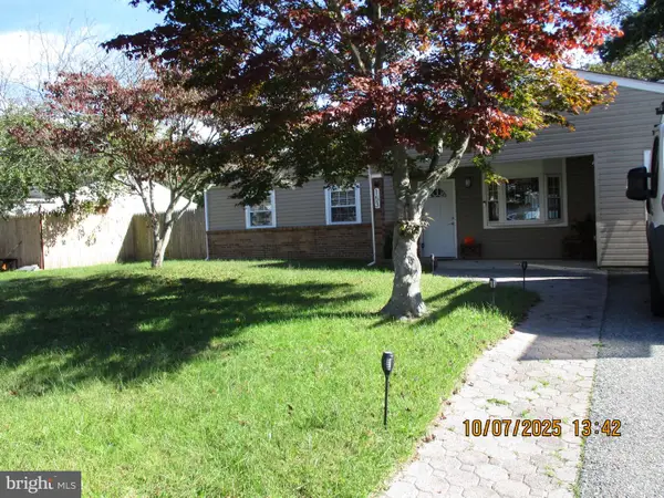 153 Oakleaf Dr, TUCKERTON, NJ 08087