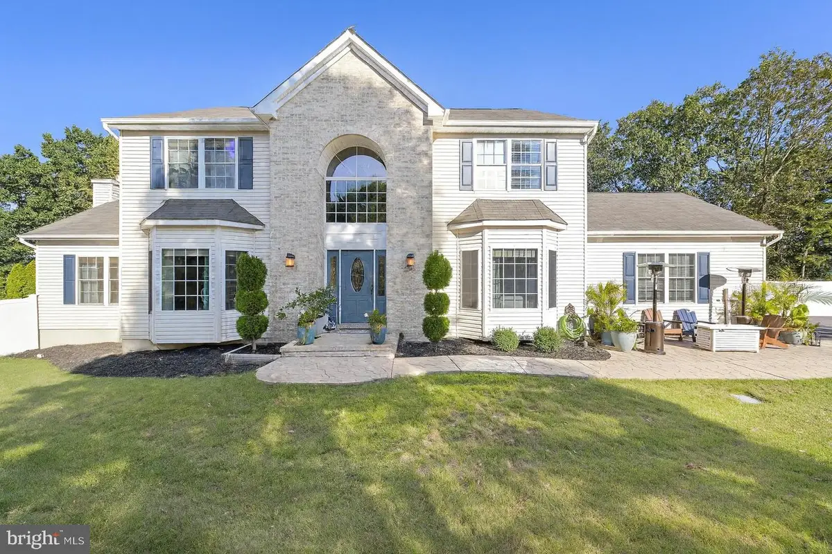 741 Spruce Hill Dr, Toms River, NJ 08753 - Image #1