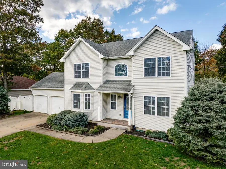 296 Neptune Dr, Manahawkin, NJ 08050 - Image #2