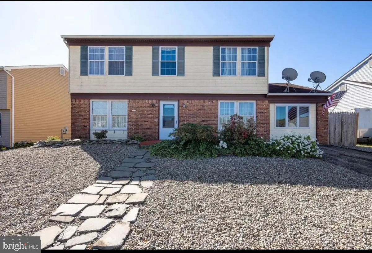 5 Compass Ln, Barnegat, NJ 08005 - Image #1