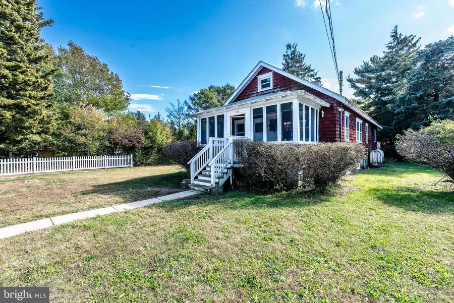 124 Marshall Ave, Tuckerton, NJ 08087 - Image #2