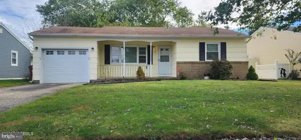 77 Brakenbury Dr, TOMS RIVER, NJ 08757
