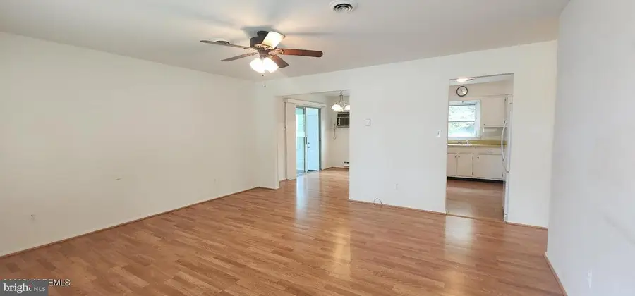 77 Brakenbury Dr, Toms River, NJ 08757 - Image #3