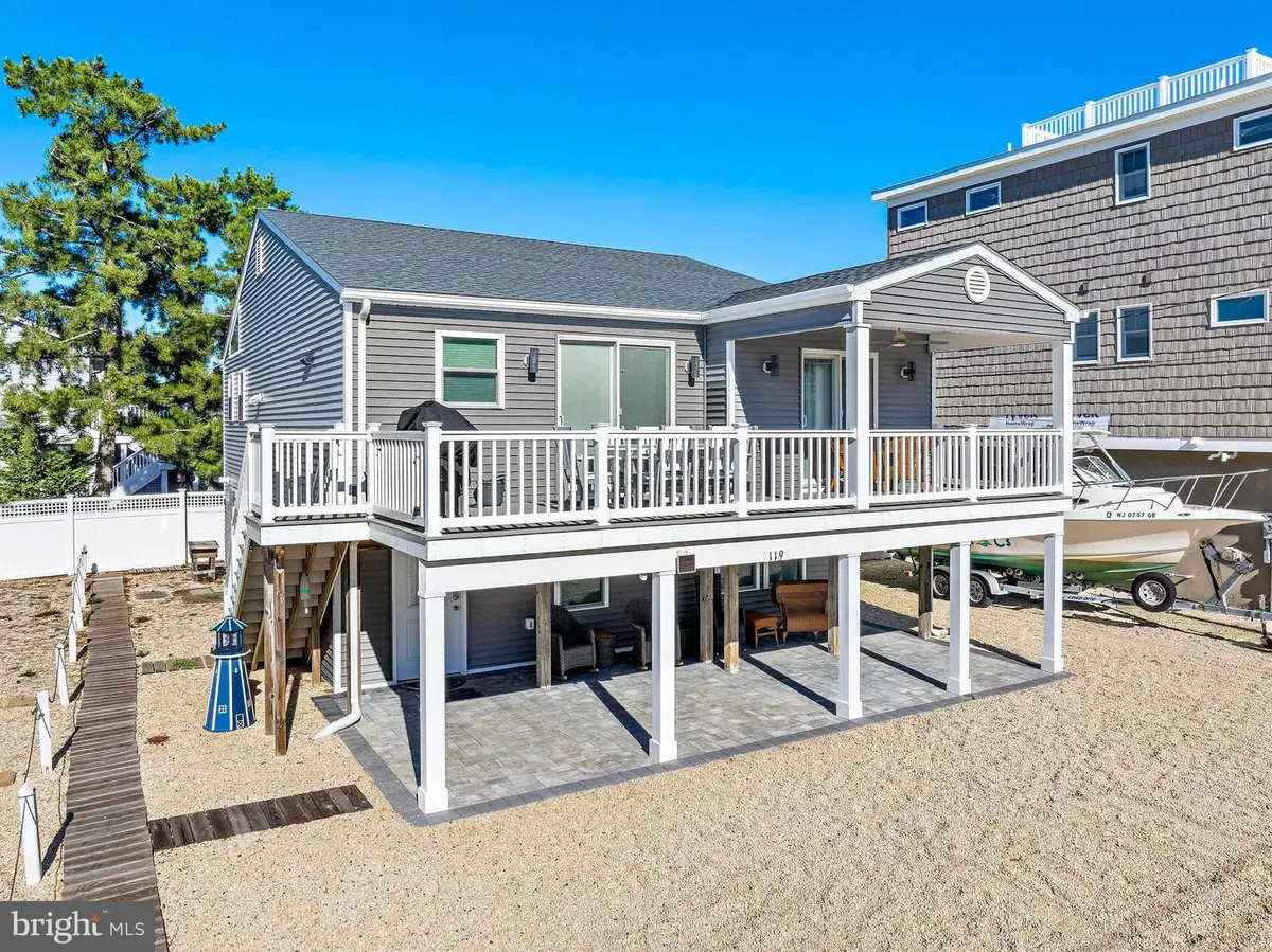 119 E Pennsylvania Ave, North Beach Haven, NJ 08008 - Image #1