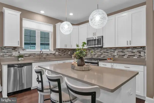 66 Butler Drive, BARNEGAT, NJ 08005