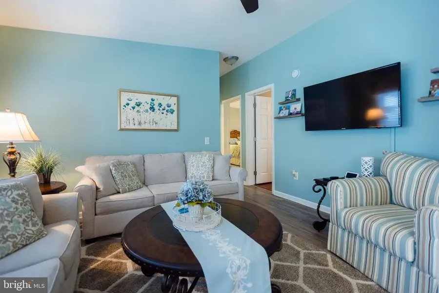 16 Cranberry Dr, Cream Ridge, NJ 08514 - Image #2