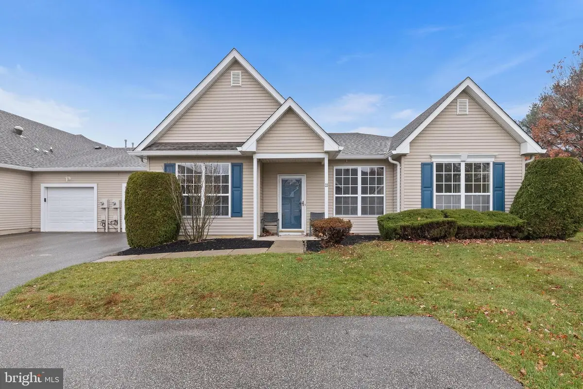 33 Deerchase Ln, Lakewood, NJ 08701 - Image #1