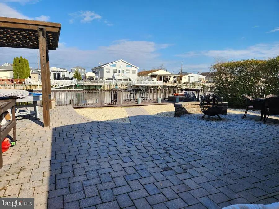 14 W Thames Rd, Little Egg Harbor Township, NJ 08087 - Image #3