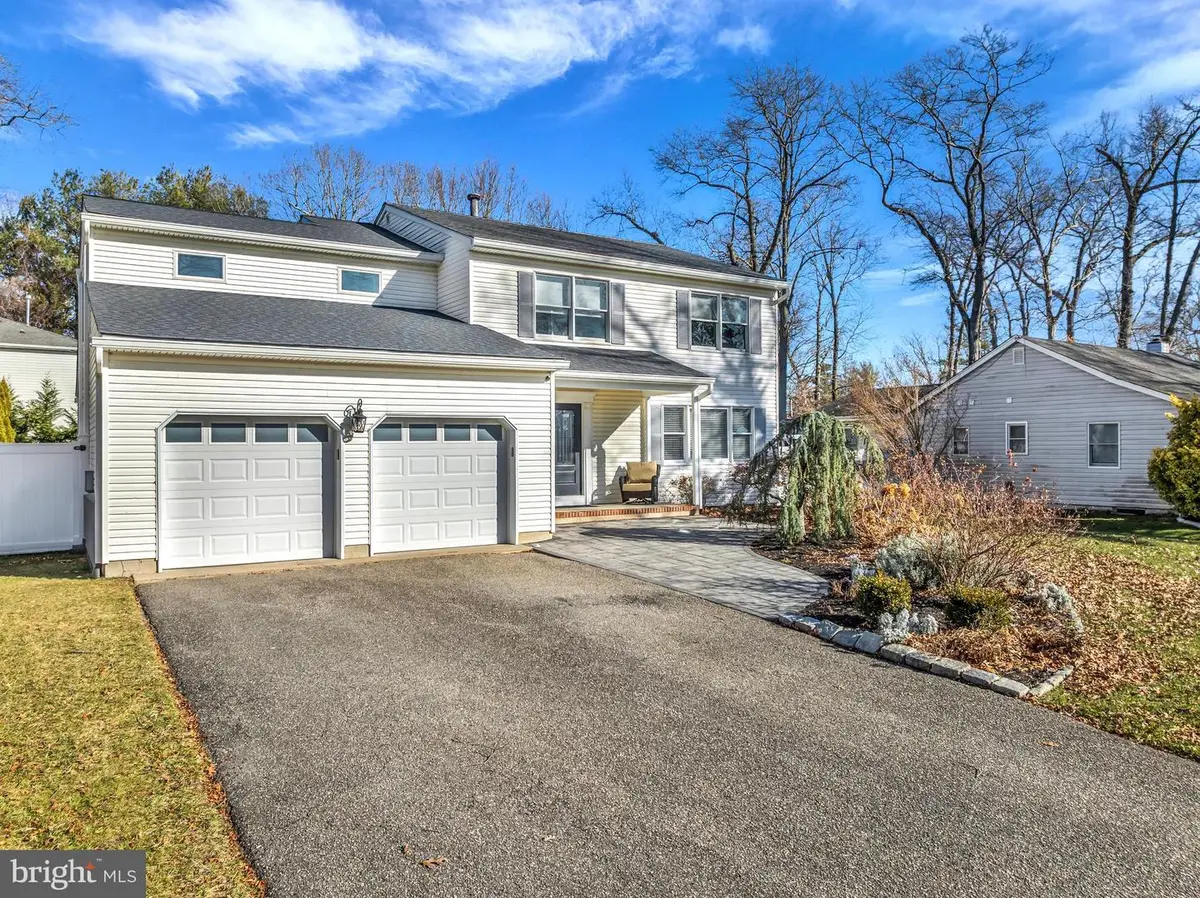 890 Roundtree Dr, Toms River, NJ 08753 - Image #1