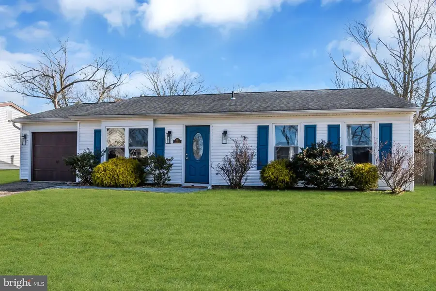 18 Mizzen Dr, Barnegat, NJ 08005 - Image #3