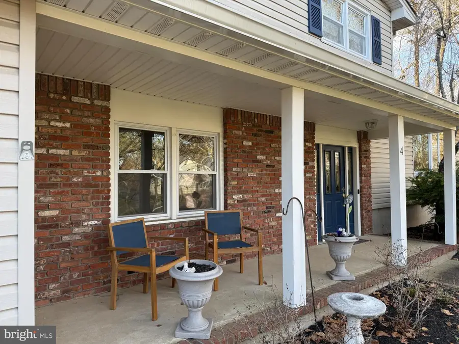 4 Cambridge Ct, Toms River, NJ 08753 - Image #2