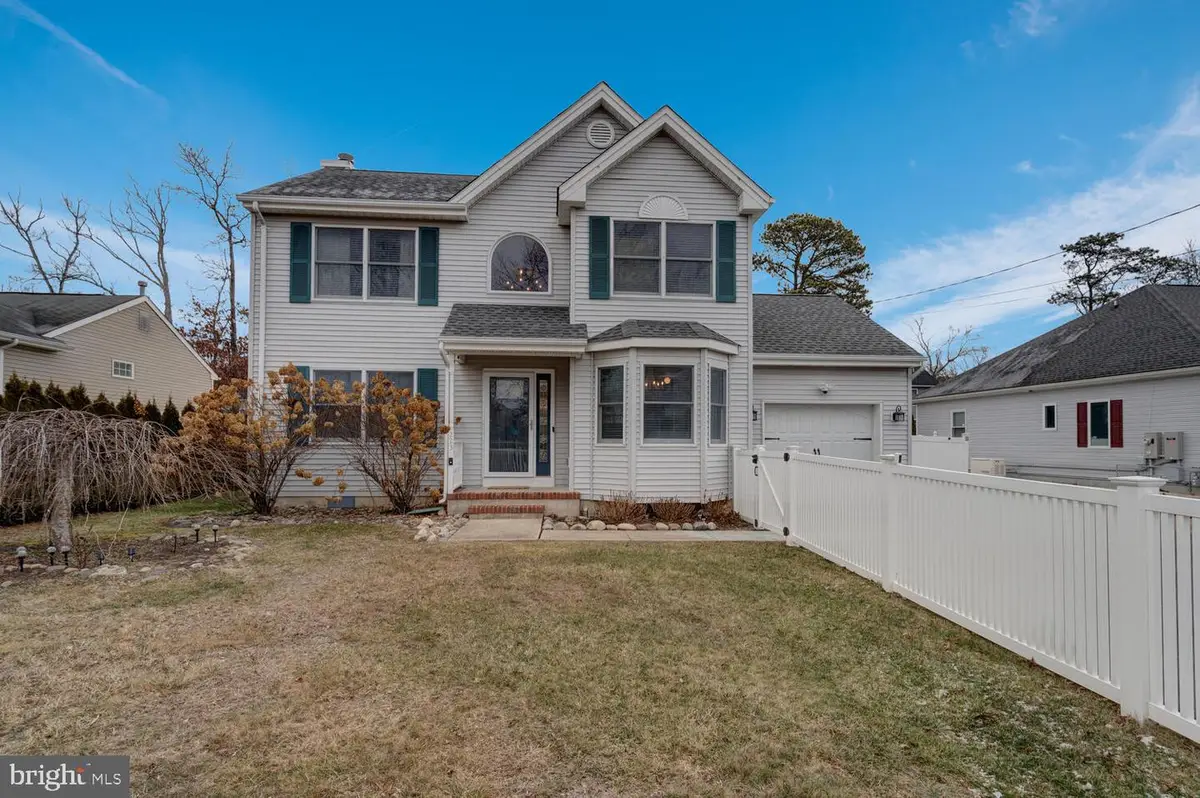 223 Serpent Lane, Manahawkin, NJ 08050 - Image #1