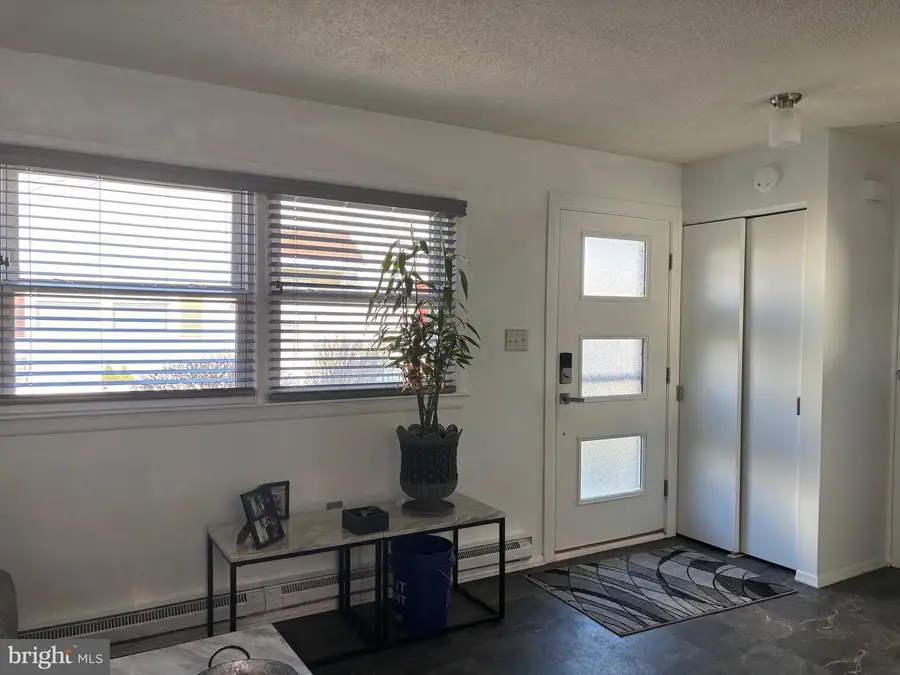 18 Mediterranean Ct, Barnegat, NJ 08005 - Image #2