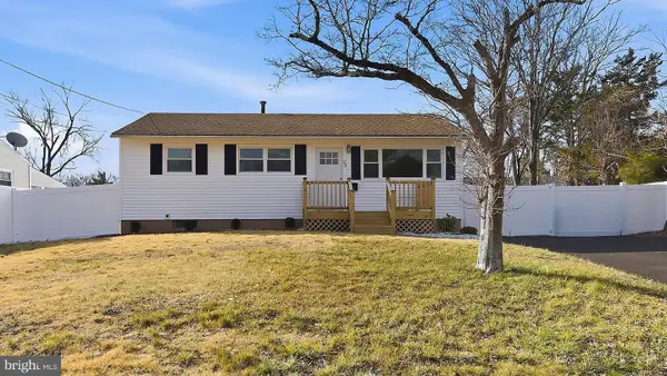 23 Bucknell Dr, TOMS RIVER, NJ 08757