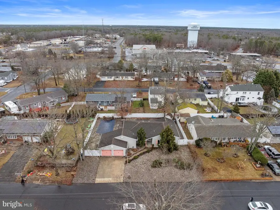 812 Chelsea St, Forked River, NJ 08731 - Image #2