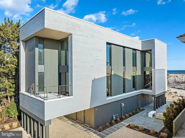 205 Stratford Ave, BEACH HAVEN, NJ 08008