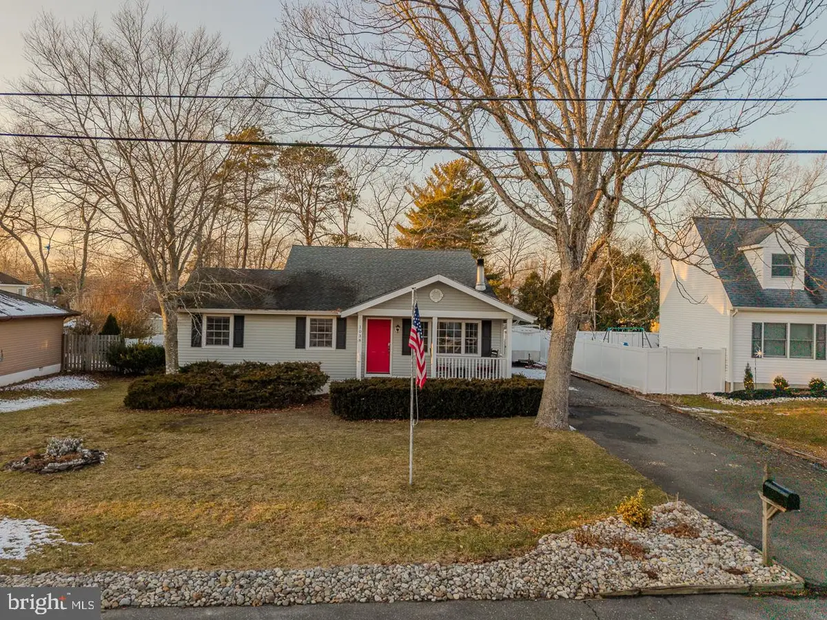 1038 Whitecap Avenue, Manahawkin, NJ 08050 - Image #1