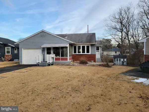 39 Coral Bell Holw, TOMS RIVER, NJ 08755