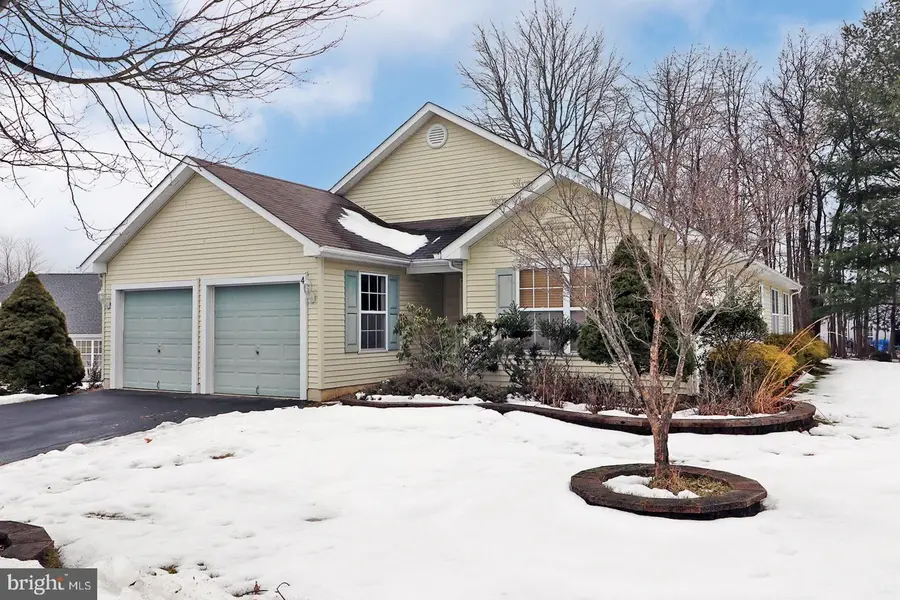 4 Stanton Ct, Manchester, NJ 08759 - #3