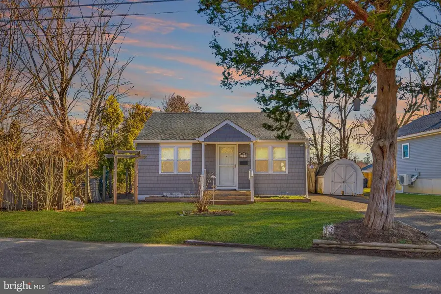 22 Twin Dr, New Egypt, NJ 08533 - #2