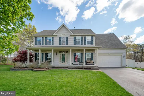 32 Carriage Way, BARNEGAT, NJ 08005