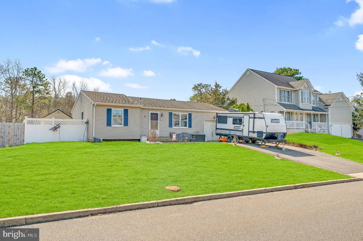 1113 Seashell Ave, Manahawkin, NJ 08050 - #1