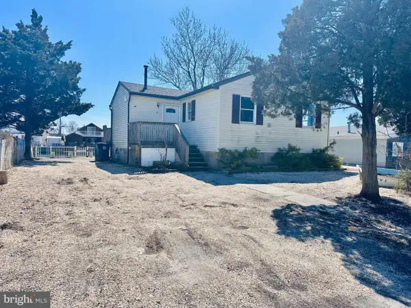 23 W Dory Dr, TUCKERTON, NJ 08087