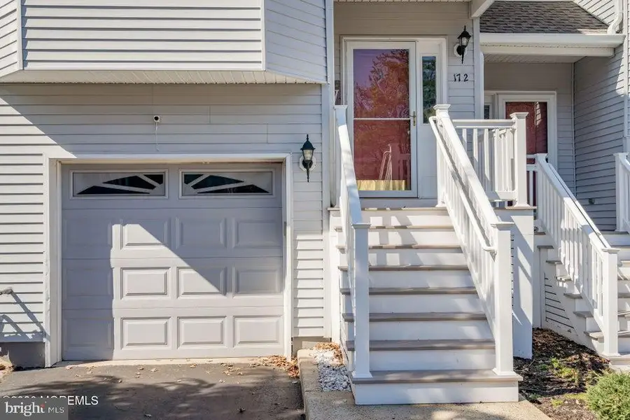 172 Impatiens Ct, Toms River, NJ 08753 - #3