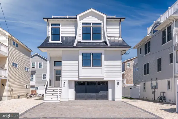 7 W 29th St, LONG BEACH, NJ 08008