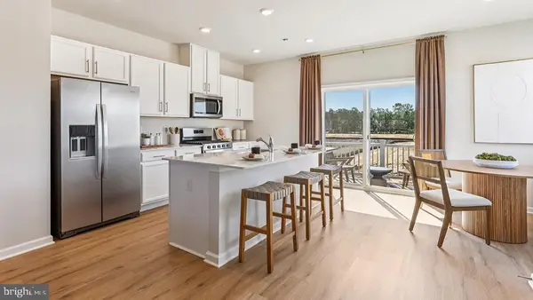 30 Forest Park Dr, WARETOWN, NJ 08758