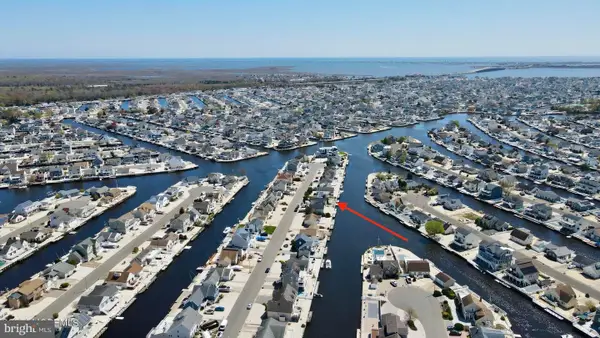 174 Bernard Drive, MANAHAWKIN, NJ 08050