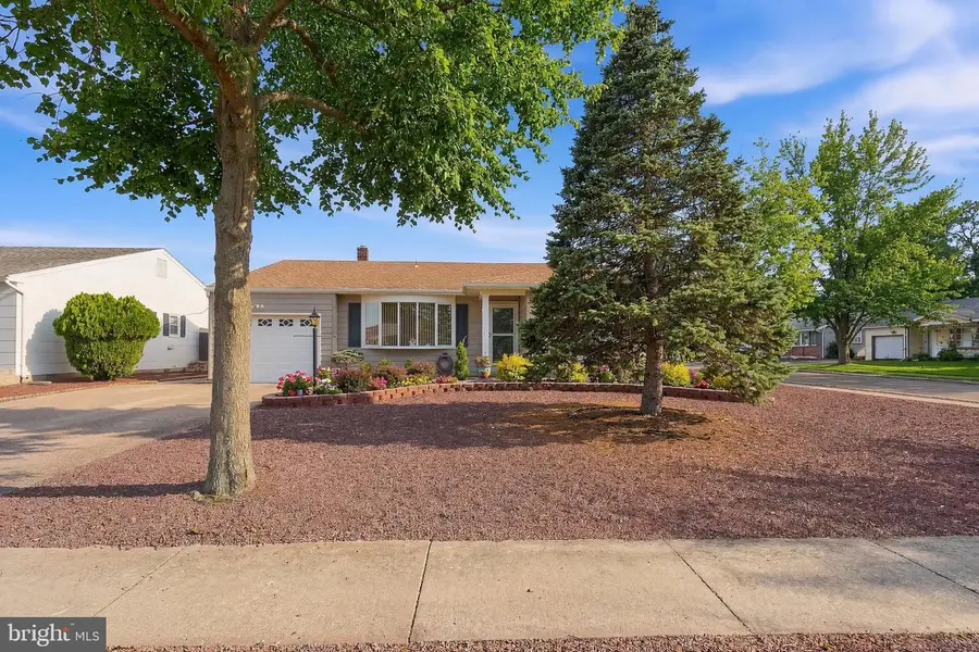 13 Thornton Rd, Toms River, NJ 08757 - #3