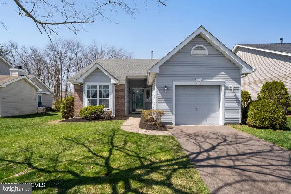 84 Chain Blvd, Bayville, NJ 08721 - #1