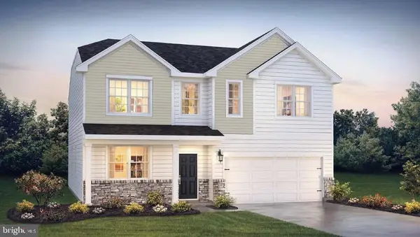 16 Half Hitch Rd, BARNEGAT, NJ 08005