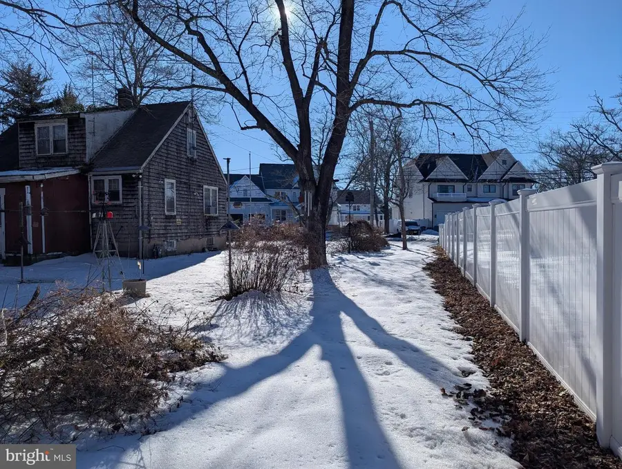 130 E Lacey Rd, Forked River, NJ 08731 - #3