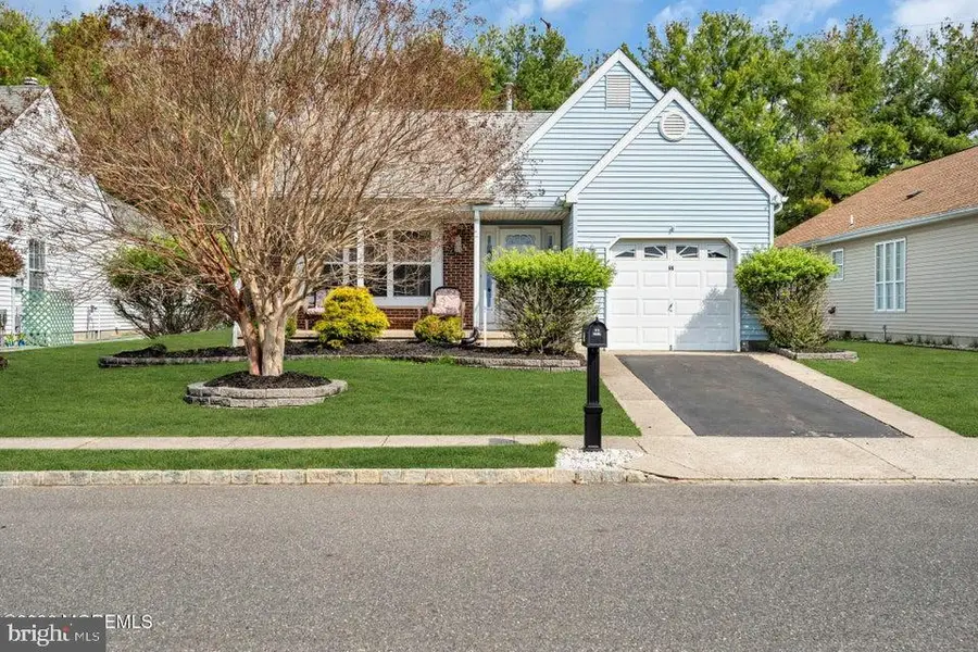 27 Abergele Dr, Toms River, NJ 08757 - #3