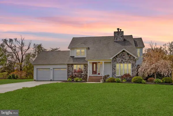 4 Lina Dr, NEW EGYPT, NJ 08533