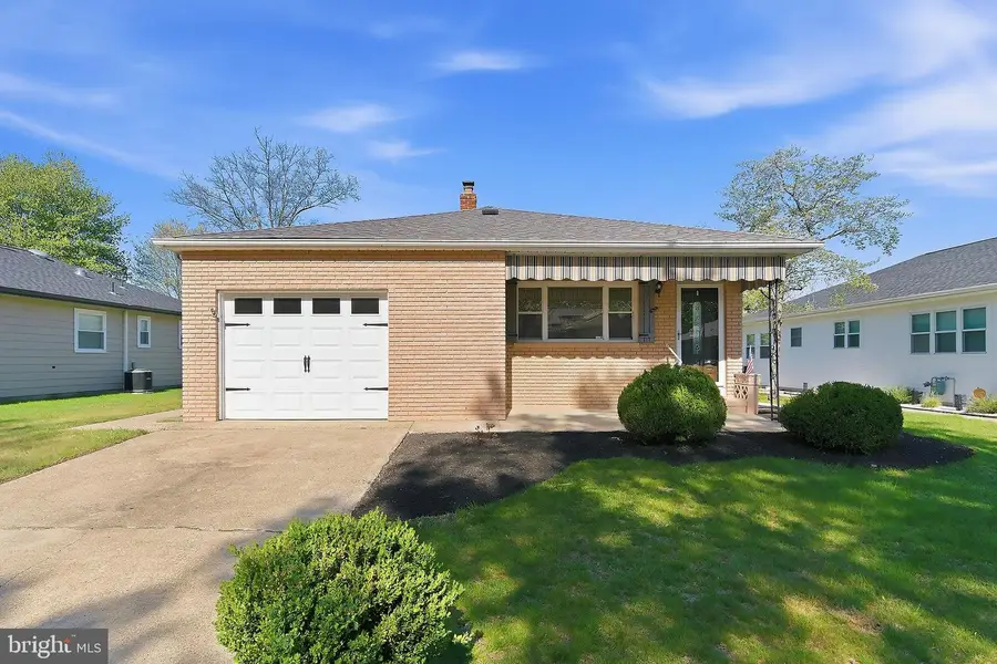 7 St Eustatius St N #none, Toms River, NJ 08757 - #2