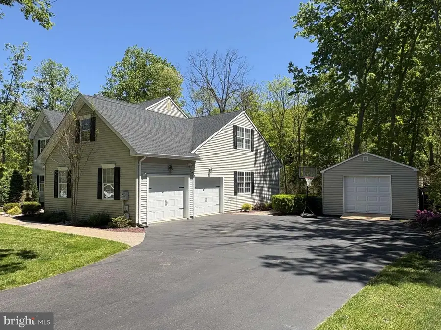 12 Oak Leaf Dr, New Egypt, NJ 08533 - #3