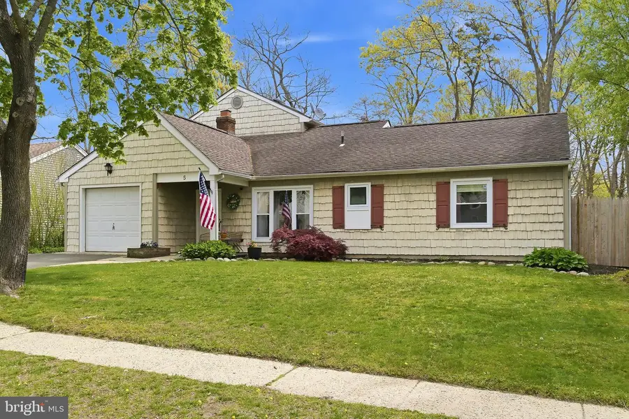 5 Chestnut Way Cir, Barnegat, NJ 08005 - #2