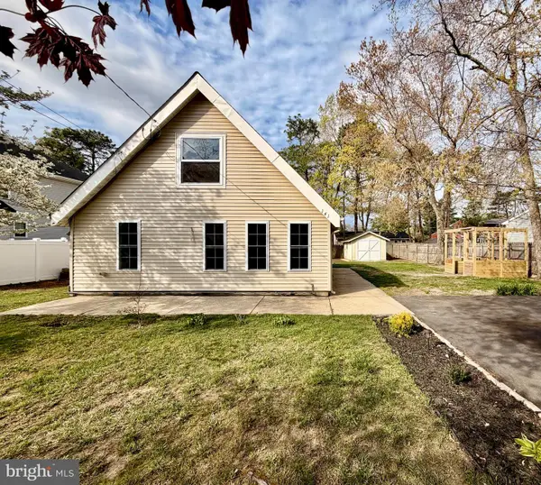 141 Bowsprit Rd, MANAHAWKIN, NJ 08050