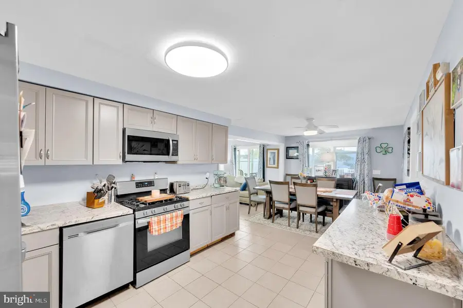 23 W Sail Dr, Tuckerton, NJ 08087 - #3
