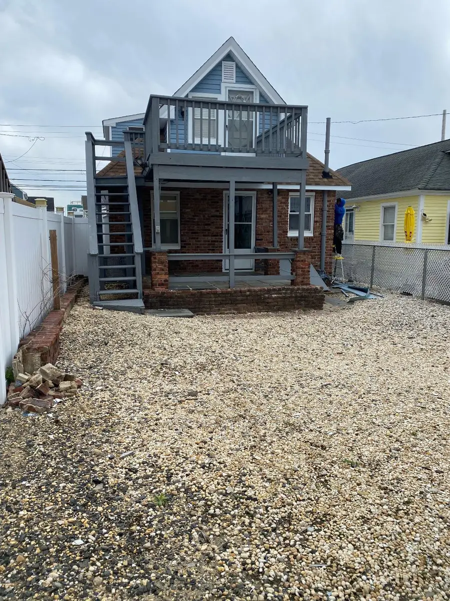 145 Ocean Ave, Point Pleasant Beach, NJ 08742 - #3