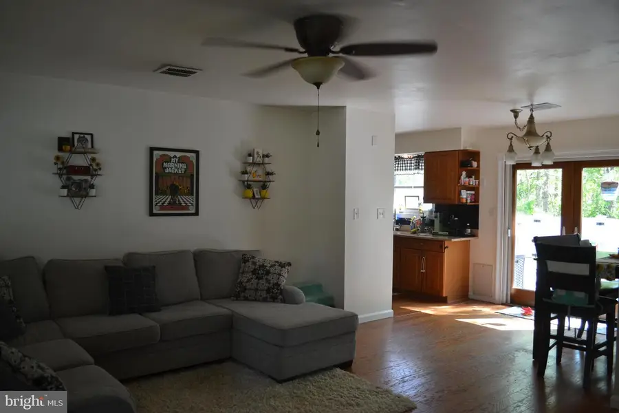 31 Chestnut Way Cir, Barnegat, NJ 08005 - #3