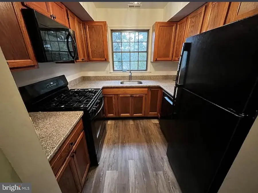 36 Whitemarsh Ct, Little Egg Harbor, NJ 08087 - #3