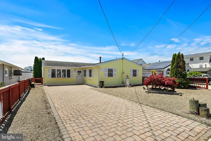 15 Lake Singleton Ct, Little Egg Harbor, NJ 08087 - #2